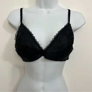 Black lace bralette by Aerie is in excellent condition. Size large